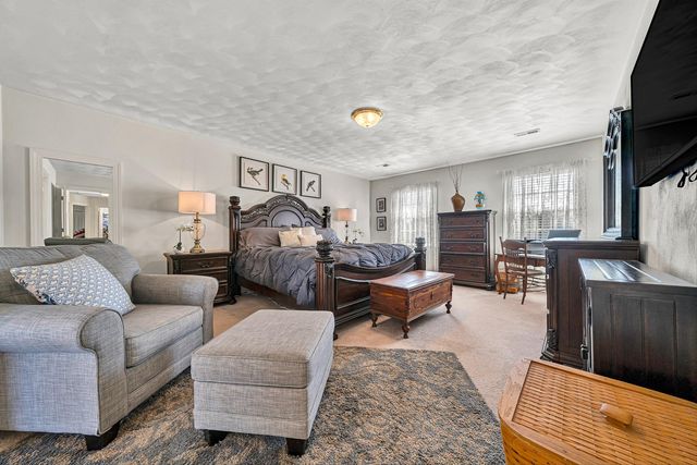 3535 Windsor Oaks CIR, Roanoke, VA 24018