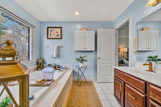 3535 Windsor Oaks CIR, Roanoke, VA 24018