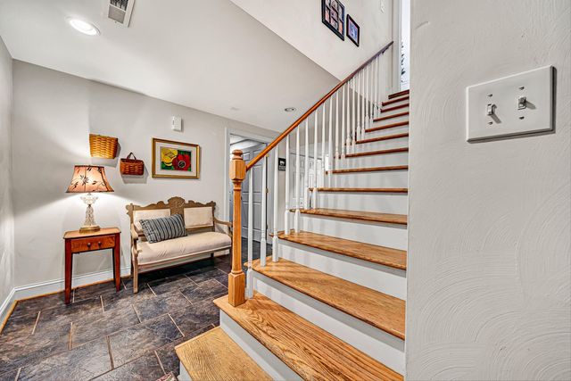 3535 Windsor Oaks CIR, Roanoke, VA 24018