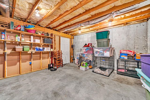 3535 Windsor Oaks CIR, Roanoke, VA 24018