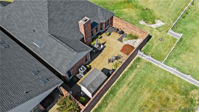 1640 Greenbriar Court, Jeffersonville, IN 47130