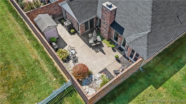 1640 Greenbriar Court, Jeffersonville, IN 47130