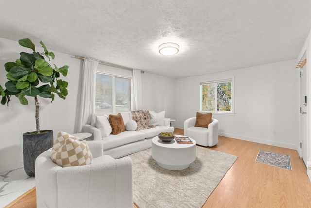 711 S Coleman St, Spokane Valley, WA 99212