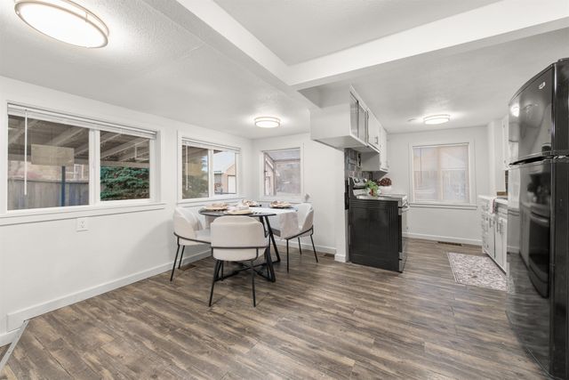 711 S Coleman St, Spokane Valley, WA 99212