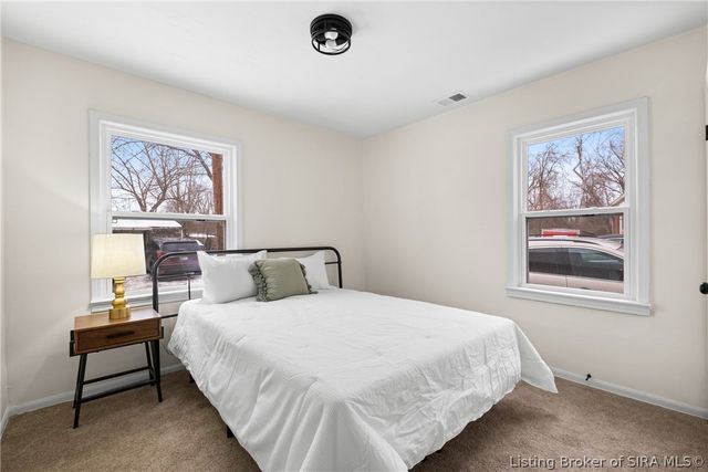 230 Fallsview Drive, Clarksville, IN 47129