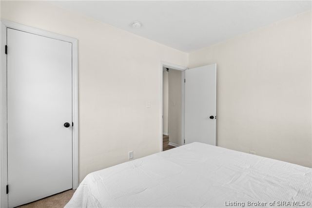 230 Fallsview Drive, Clarksville, IN 47129