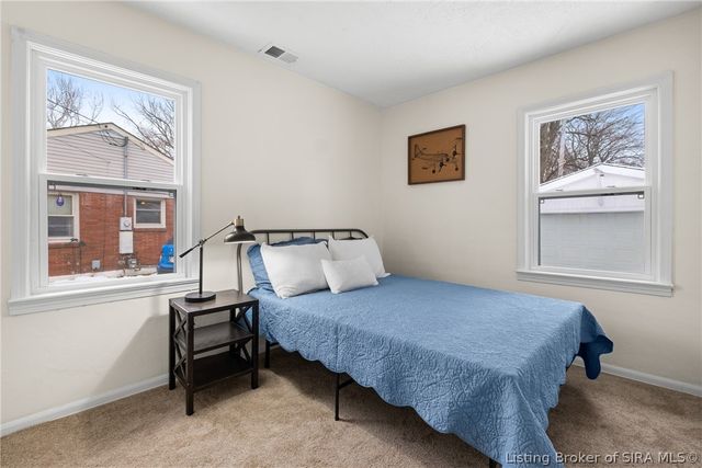 230 Fallsview Drive, Clarksville, IN 47129