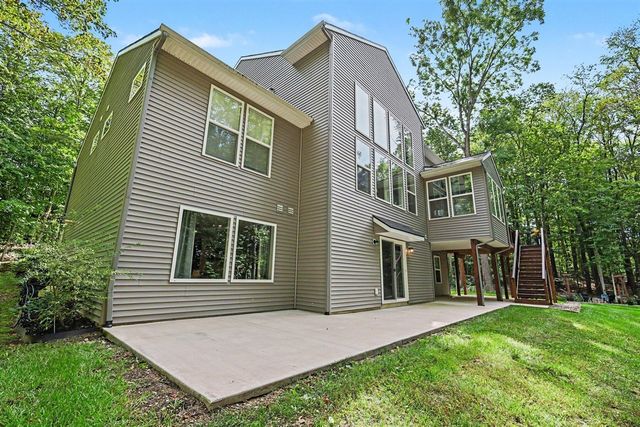 354 100th Street, Byron Center, MI 49315