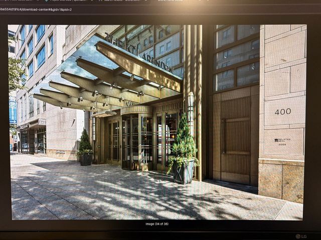 400 Stuart Street 16E, Boston, MA 02116