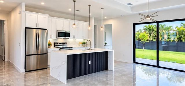 1122 NW 15th ST, Cape Coral, FL 33993