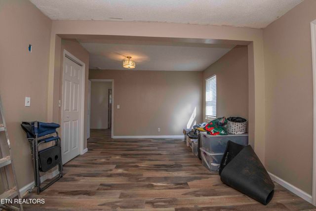 1810 Old Niles Ferry Rd, Maryville, TN 37803