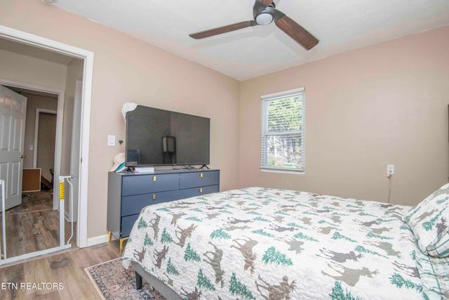 1810 Old Niles Ferry Rd, Maryville, TN 37803
