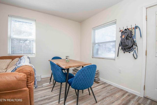 1810 Old Niles Ferry Rd, Maryville, TN 37803