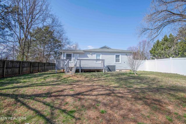 1810 Old Niles Ferry Rd, Maryville, TN 37803