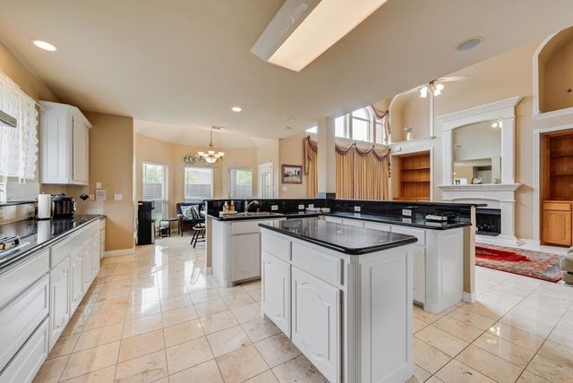 6634 Shell Flower Lane, Dallas, TX 75252