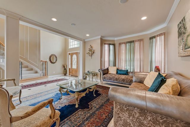6634 Shell Flower Lane, Dallas, TX 75252