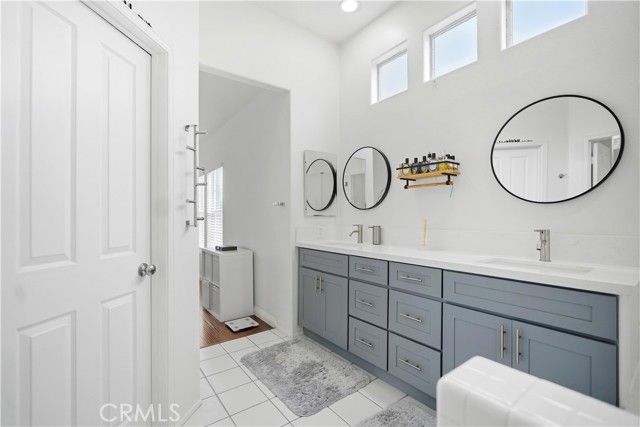 8 Cuzzano Aisle, Irvine, CA 92606