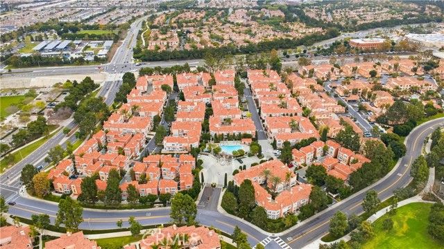 8 Cuzzano Aisle, Irvine, CA 92606