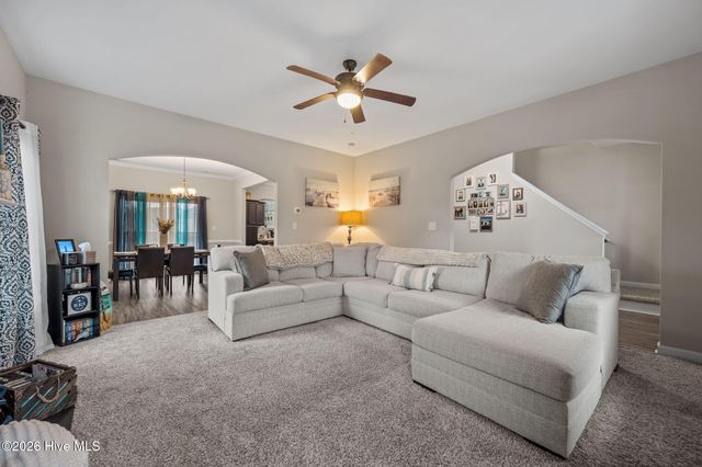 243 Breakwater Drive, Sneads Ferry, NC 28460