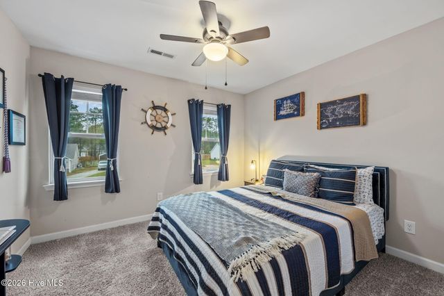 243 Breakwater Drive, Sneads Ferry, NC 28460