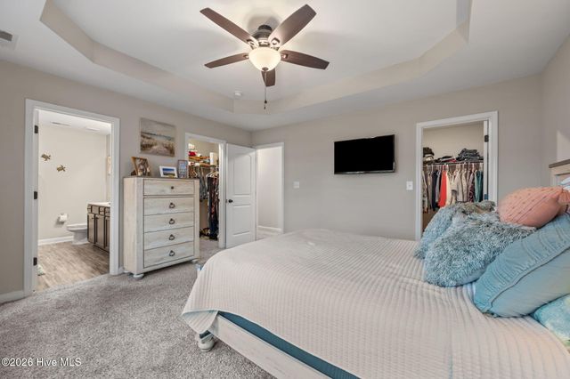 243 Breakwater Drive, Sneads Ferry, NC 28460