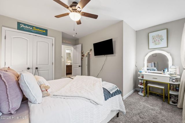 243 Breakwater Drive, Sneads Ferry, NC 28460