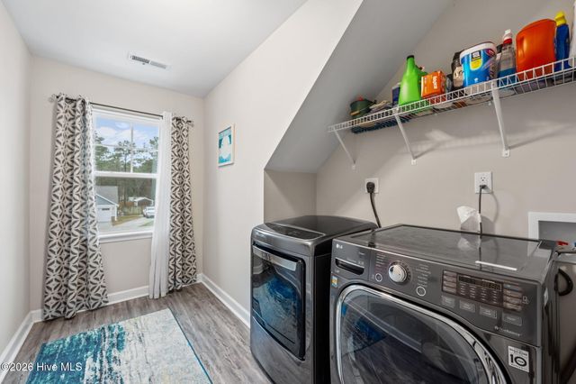 243 Breakwater Drive, Sneads Ferry, NC 28460