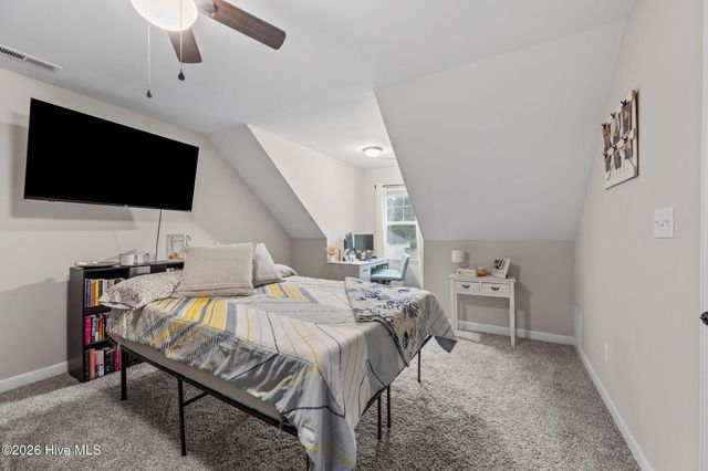 243 Breakwater Drive, Sneads Ferry, NC 28460