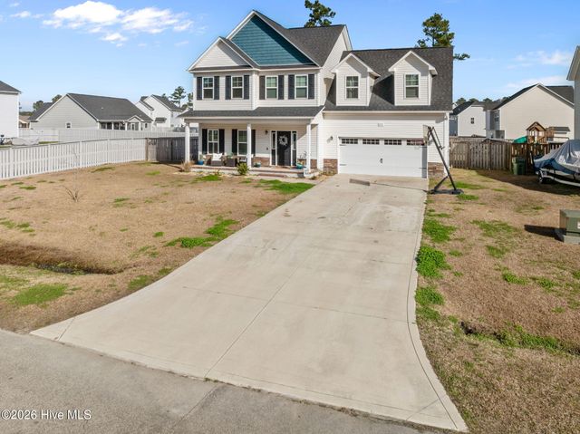 243 Breakwater Drive, Sneads Ferry, NC 28460