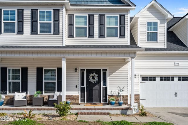 243 Breakwater Drive, Sneads Ferry, NC 28460