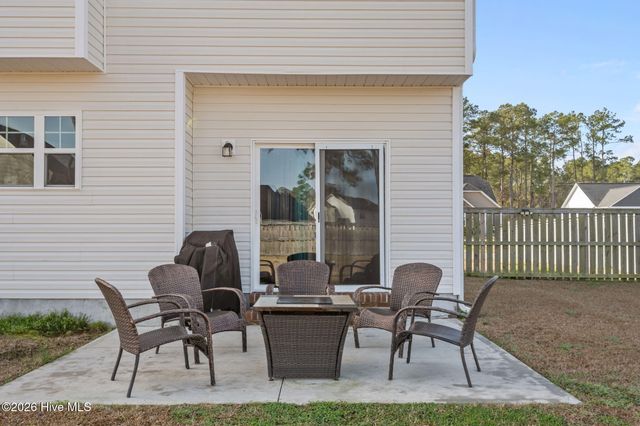 243 Breakwater Drive, Sneads Ferry, NC 28460