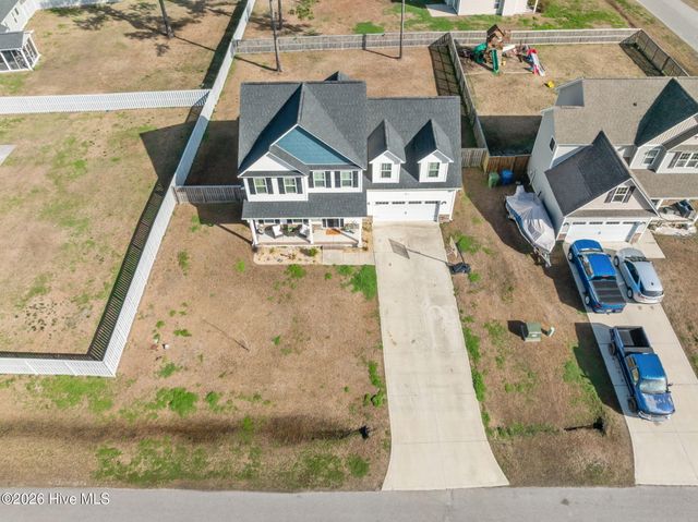 243 Breakwater Drive, Sneads Ferry, NC 28460