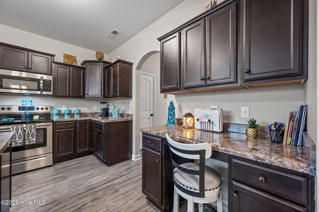 243 Breakwater Drive, Sneads Ferry, NC 28460