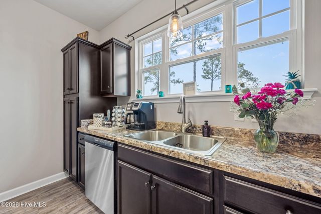 243 Breakwater Drive, Sneads Ferry, NC 28460