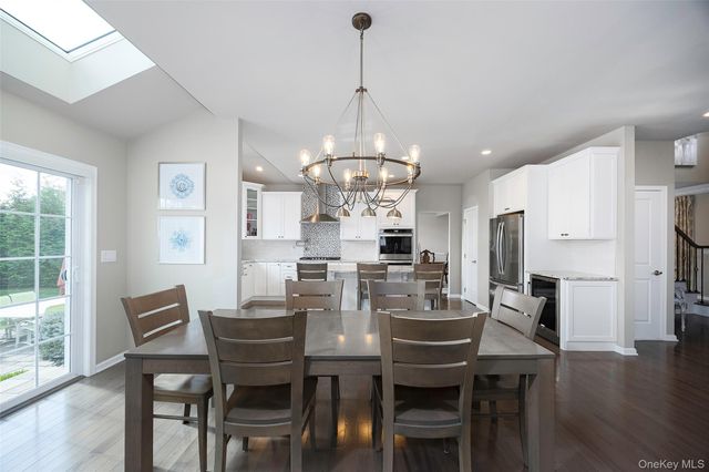 2 E Van Buren Way, Hopewell Junction, NY 12533