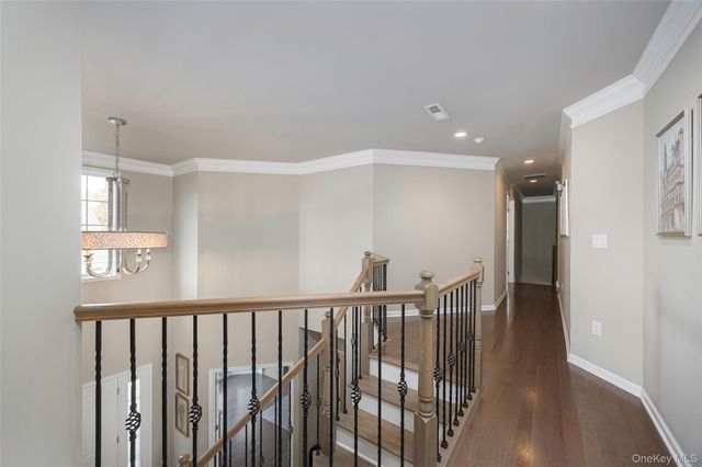 2 E Van Buren Way, Hopewell Junction, NY 12533