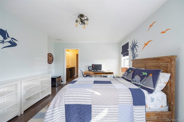 2 E Van Buren Way, Hopewell Junction, NY 12533