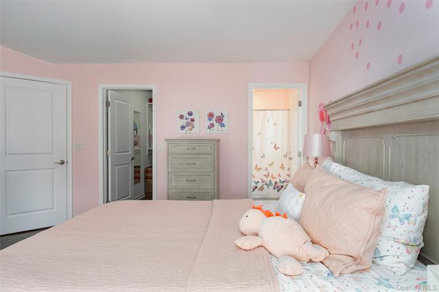 2 E Van Buren Way, Hopewell Junction, NY 12533