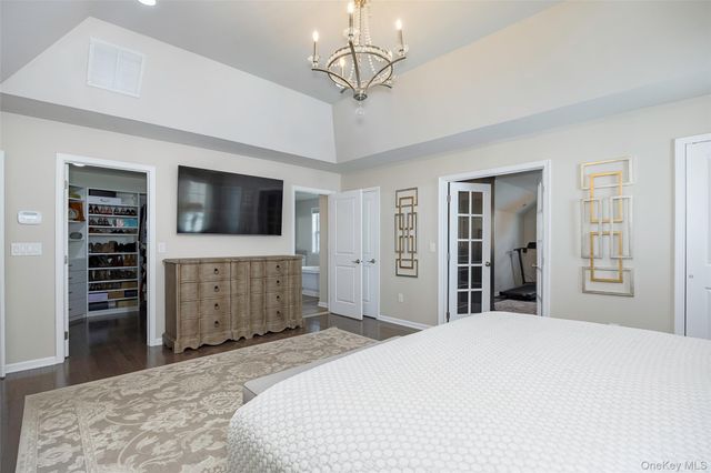 2 E Van Buren Way, Hopewell Junction, NY 12533