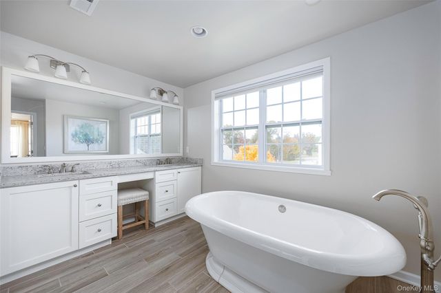 2 E Van Buren Way, Hopewell Junction, NY 12533