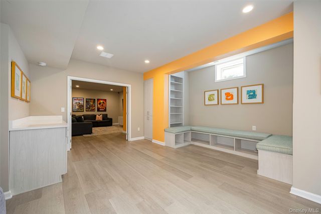 2 E Van Buren Way, Hopewell Junction, NY 12533