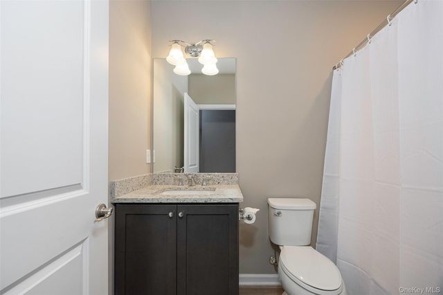 2 E Van Buren Way, Hopewell Junction, NY 12533