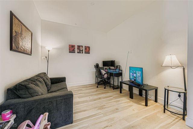 5714 Kings Bluff Avenue, Las Vegas, NV 89131