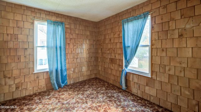 23 Briggs Street, Johnstown, NY 12095