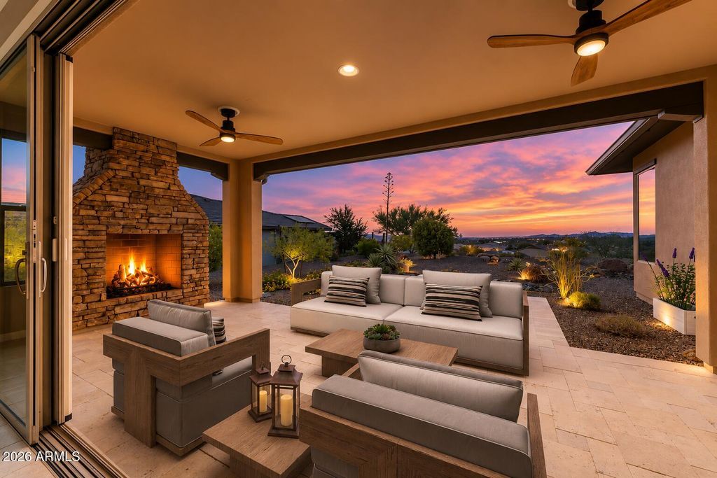 3670 STAMPEDE Drive, Wickenburg, AZ 85390 — photo 2