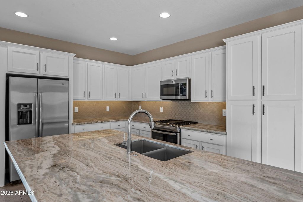 3670 STAMPEDE Drive, Wickenburg, AZ 85390 — photo 5