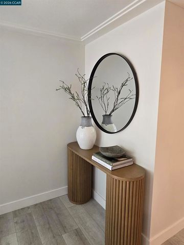 1124 Singingwood Ct 2, Walnut Creek, CA 94595