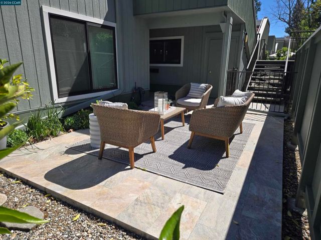 1124 Singingwood Ct 2, Walnut Creek, CA 94595