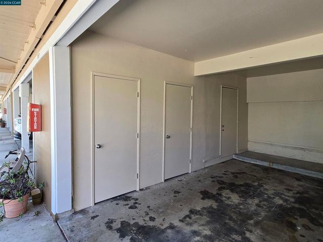 1124 Singingwood Ct 2, Walnut Creek, CA 94595