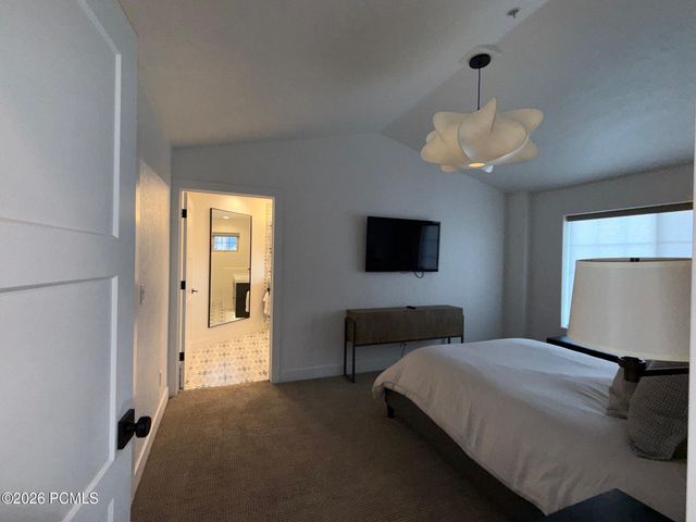 5975 N Fox Pointe Circle Apt A-2, Park City, UT 84098